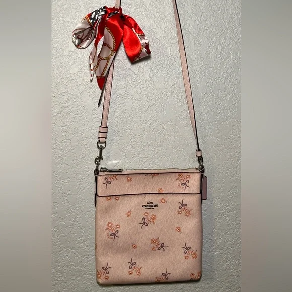 Coach Kitt Messenger Crossbody Bag - Picture 1 of 13